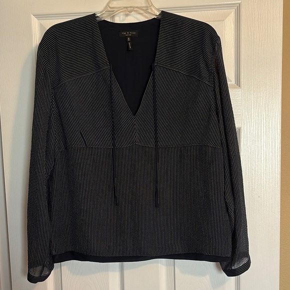 rag & bone Tops - Rag & Bone women’s blue striped V neck long sleeve blouse size medium